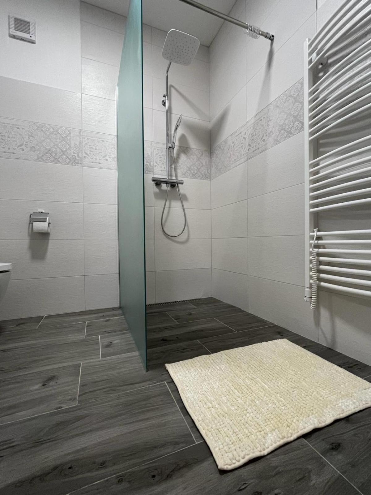 Apartman Kuga Мікулов Екстер'єр фото